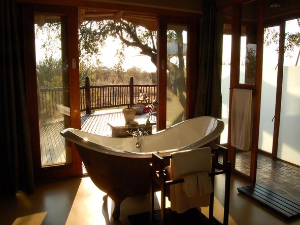 Etali Safari Lodge - Bathroom 